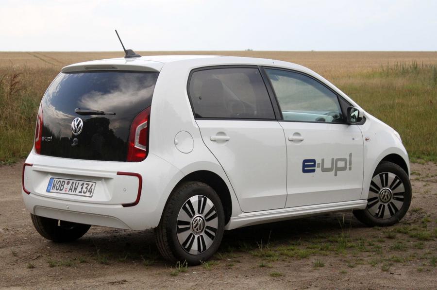  Volkswagen e-up! 2013 года  (фото 23 из 45)